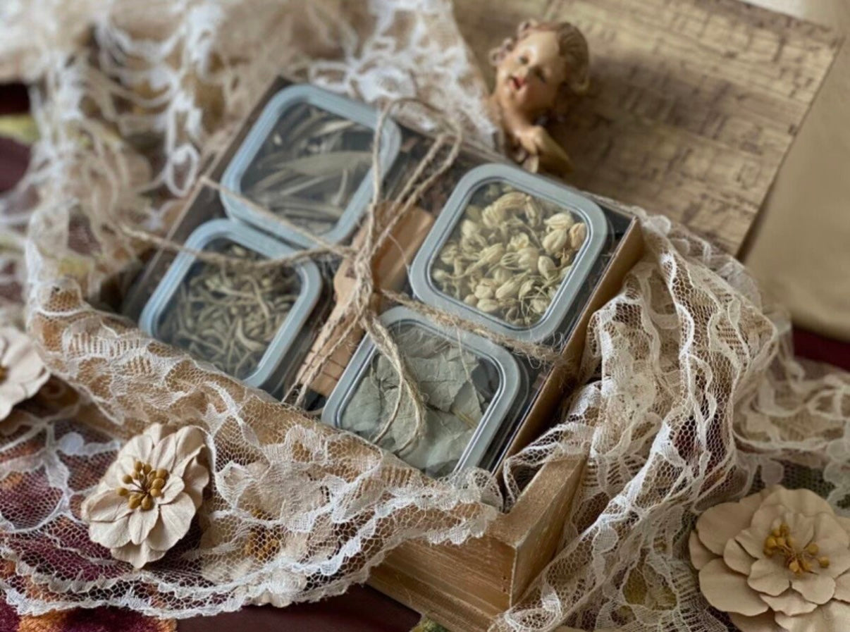 Tea Set: Eucalyptus Leaf, Jasmine Flower Buds, Honey Suckle, & Lotus Leaf Teas